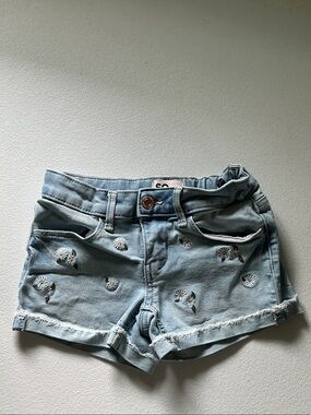 SO Light Blue Denim Shorts with Daisy Embroidery
